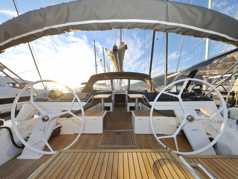 Noleggiare una Hanse Hanse 510 a Seget Donji