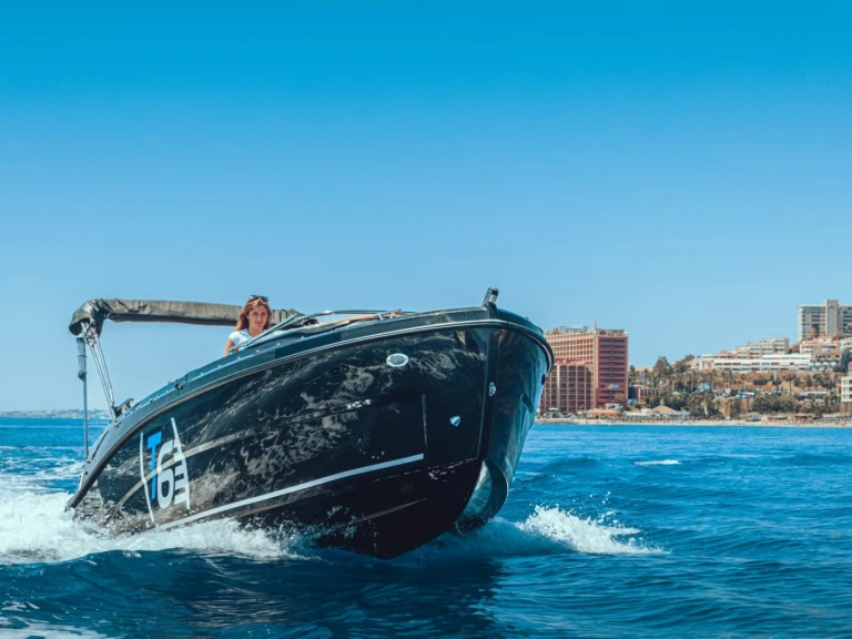 FEMIS AQUA 615 T6 da affittare a  Puerto Marina Benalmadena