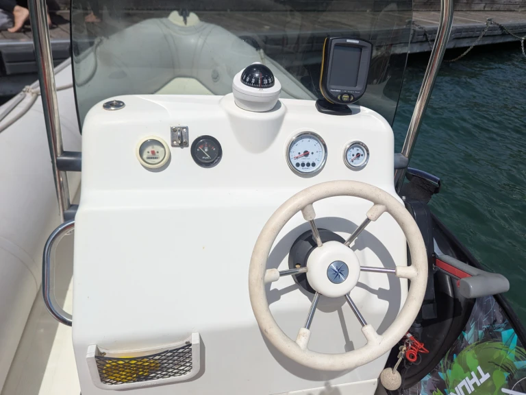 Noleggio Gommone con o senza skipper Bombard a Annecy