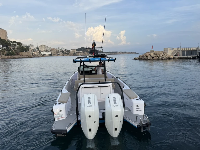 Noleggio Barca a motore con o senza skipper Axopar a Can Picafort