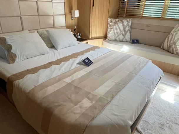 Noleggiare una Galeon GALEON 485 HTS a Atene