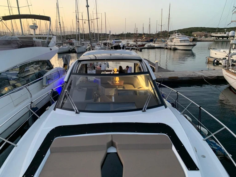 Noleggio Barca a motore a Atene – Galeon GALEON 485 HTS