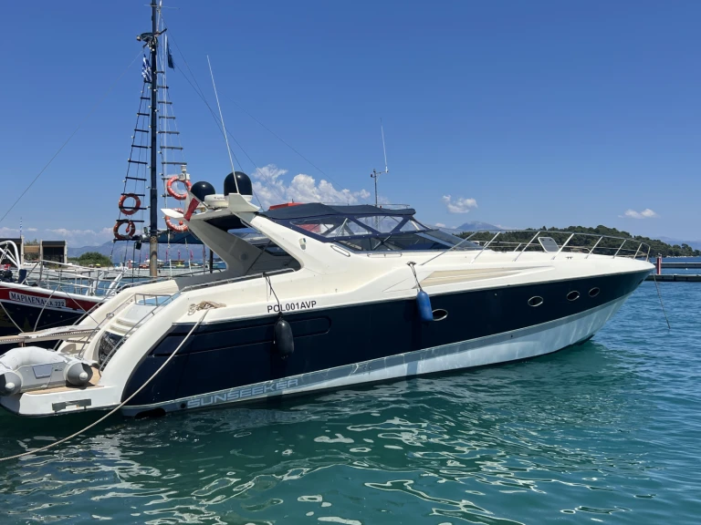 Noleggiare una Sunseeker Camargue 55 a Nydri
