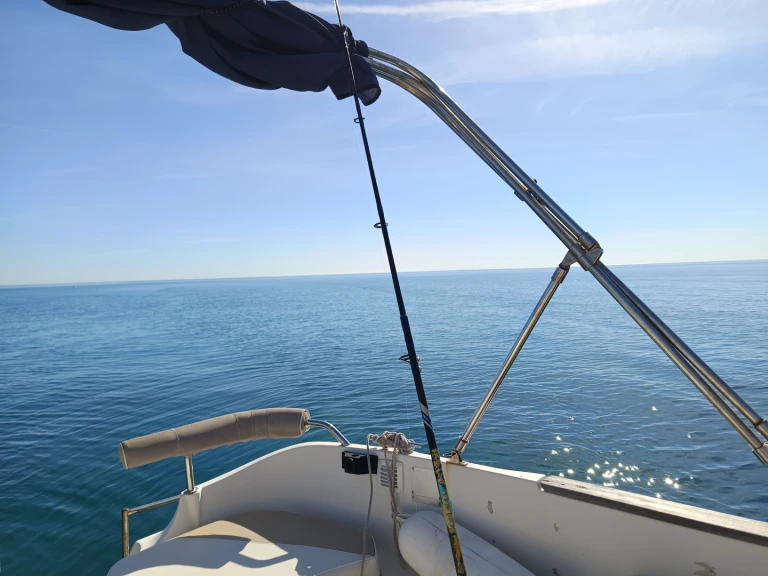Noleggiare una Quicksilver Activ 470 Cabin a Le Barcarès