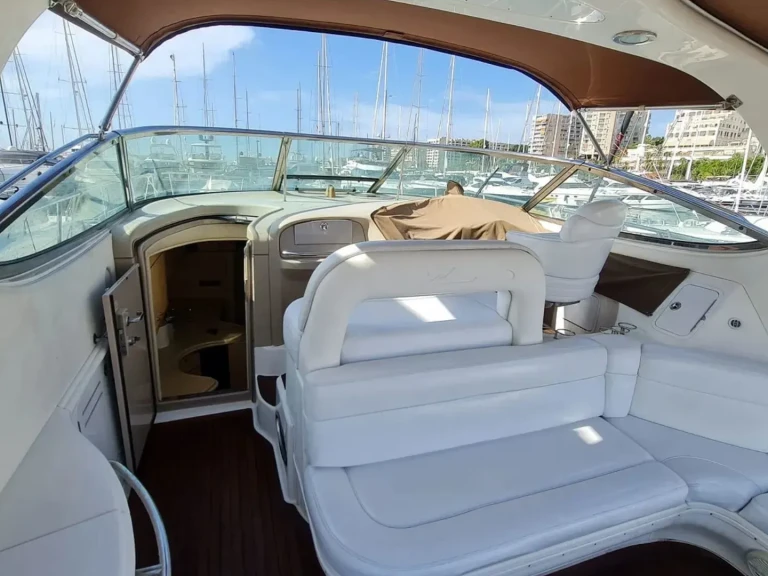 Noleggio Barca a motore Sea Ray con patente nautica