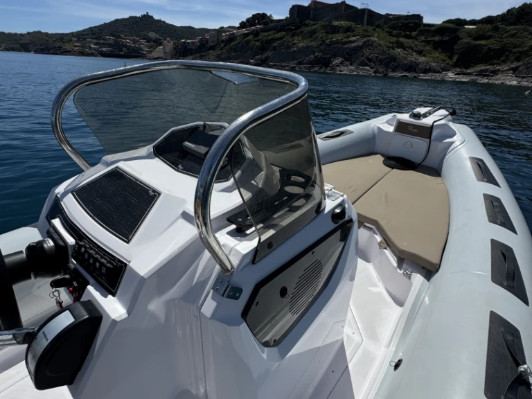 Ranieri Cayman 26 Sport Touring da affittare a  Argelès-sur-Mer