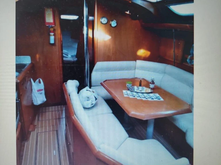 Jeanneau Sun Odyssey 42.2 da affittare a  Kórfos