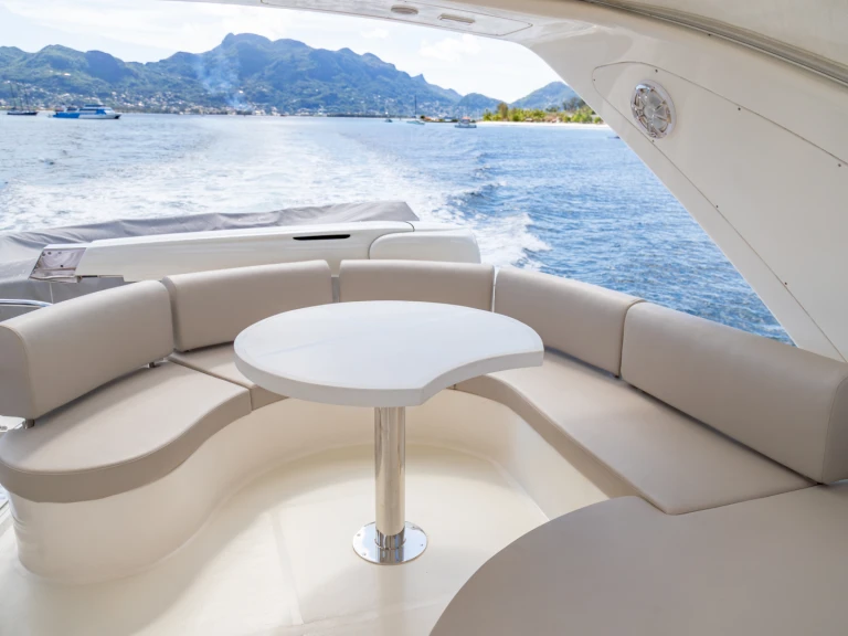 Noleggio a Mahé – Azimut Azimut 68 su SamBoat