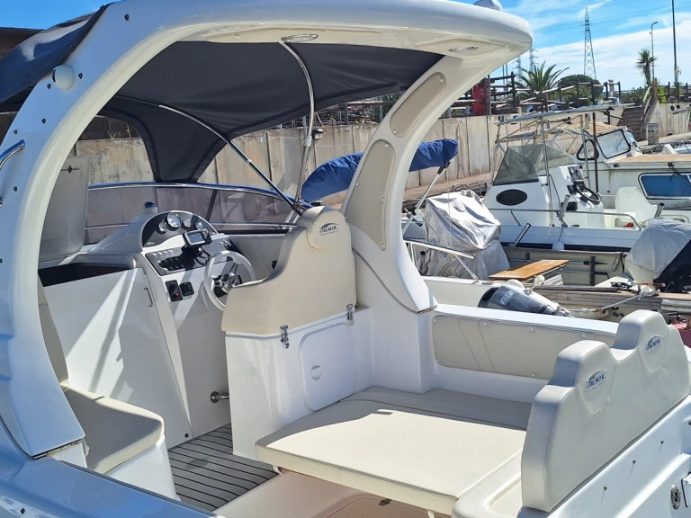 Noleggio Barca a motore con o senza skipper Italmar a Piombino