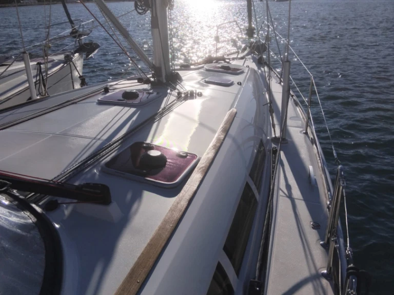 Noleggiare una Jeanneau Sun Odyssey 44i a Puerto de Pollensa