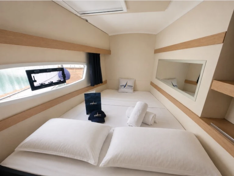 Noleggio Catamarano con o senza skipper Fountaine Pajot a Cogolin