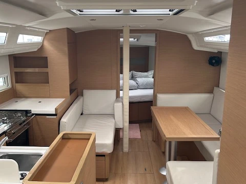 Noleggiare una Jeanneau Sun Odyssey 410 a Palma de Maiorca