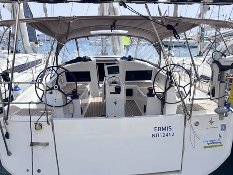Noleggio barche Jeanneau Sun Odyssey 440 a Lávrio su Samboat