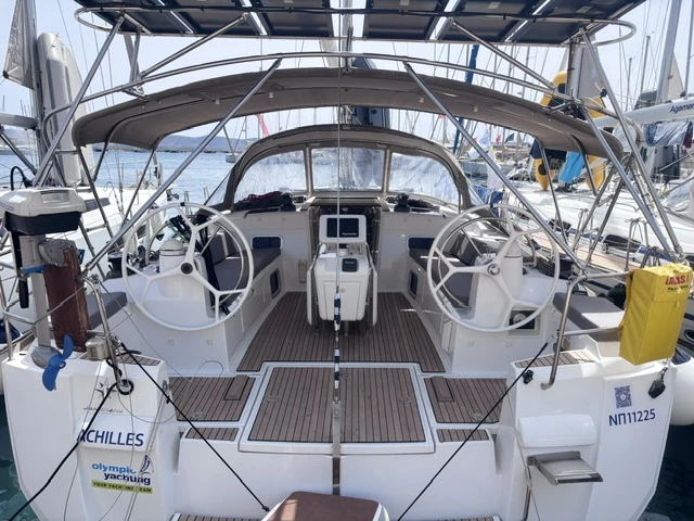 Jeanneau Sun Odyssey 509 da affittare a  Lávrio