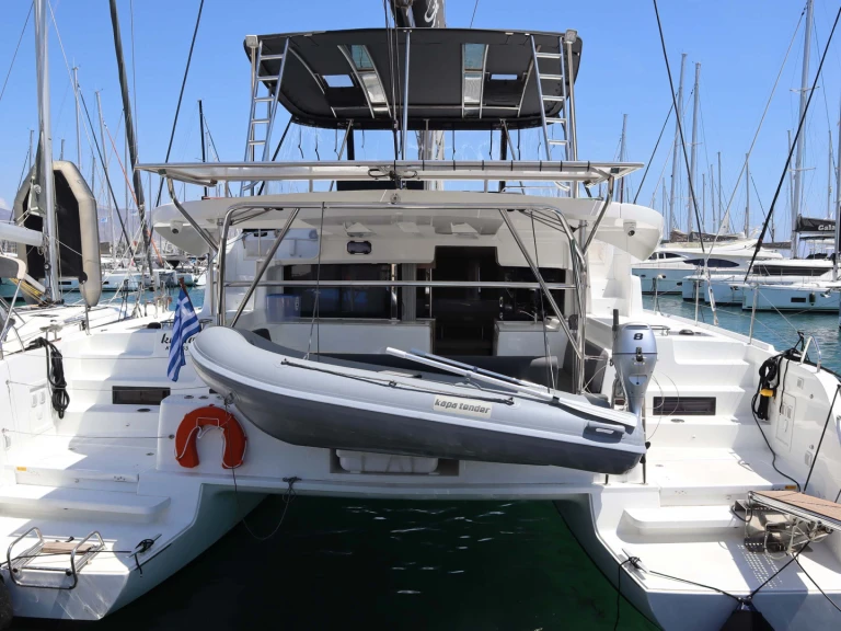Noleggio Catamarano Lagoon con patente nautica