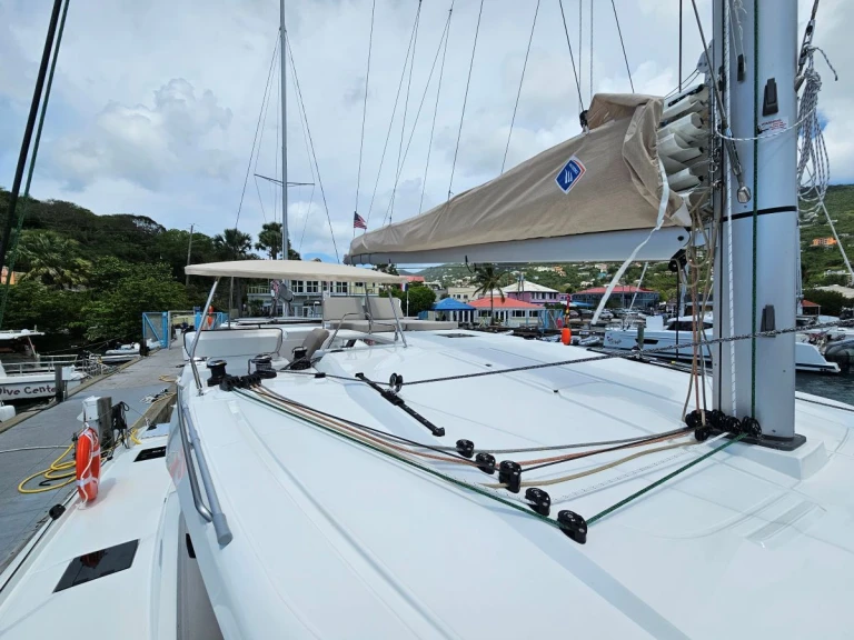 Noleggio Catamarano a Frenchtown – Fountaine Pajot Fountaine Pajot FP 41 Maesto 3 