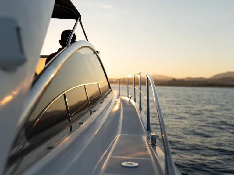 Noleggio Yacht di lusso a San José del Cabo – Sunseeker Camargue 50
