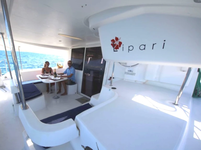Noleggio barche Fountaine Pajot Lipari 41 a Nosy Be su Samboat