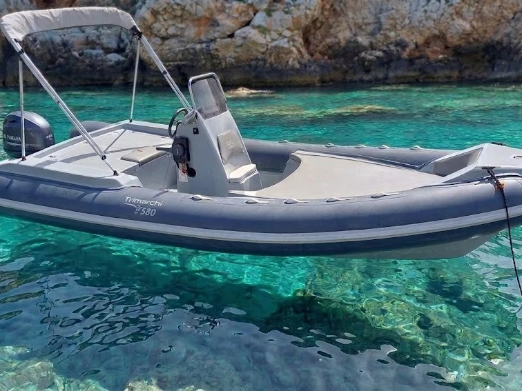 Noleggio Gommone con o senza skipper Trimarchi a Alghero