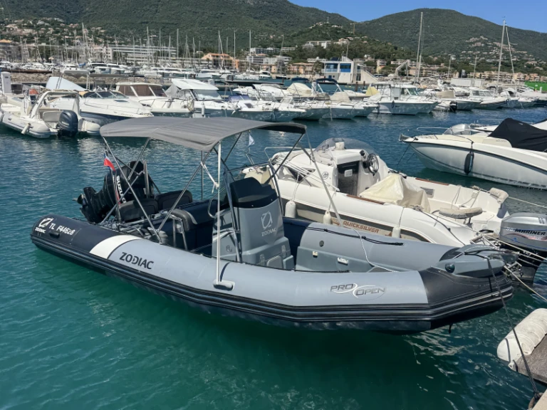 Gommone a noleggio a Cavalaire-sur-Mer al miglior prezzo