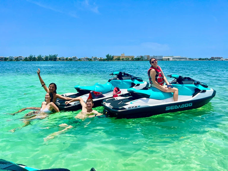 Noleggio Moto d'acqua con o senza skipper Sea-Doo a Les Issambres