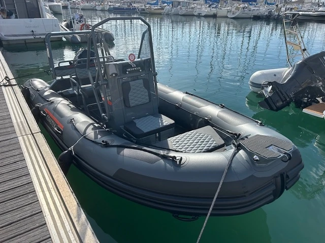 Noleggio a La Trinité-sur-Mer – Highfield HIGHFIELD 54 PATROL COASTER su SamBoat