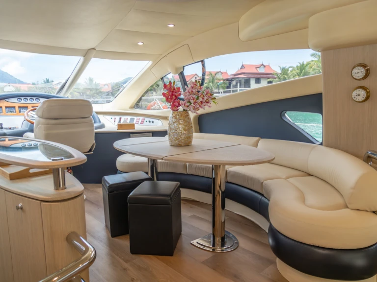 Noleggio barche Azimut Azimut 55 a Mahé su Samboat