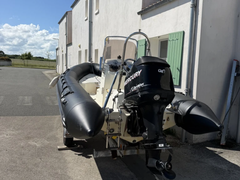 Noleggio barche La Cotinière economico Sunrider 550