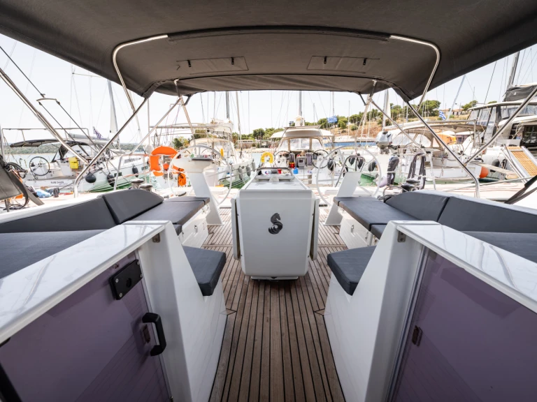 Noleggio barche Néa Péramos economico Oceanis 51.1