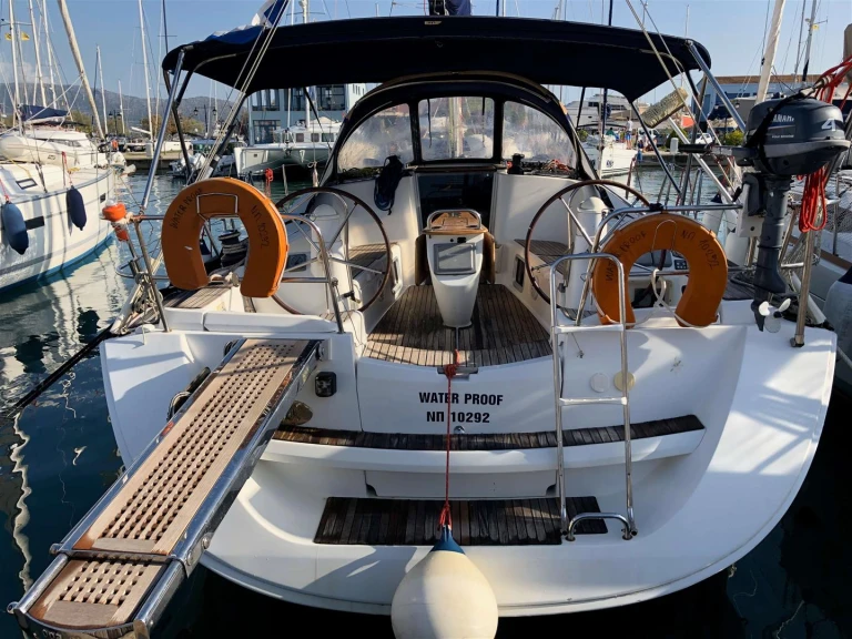 Jeanneau Sun Odyssey 42 i Performance da affittare a  Póros (Citta)