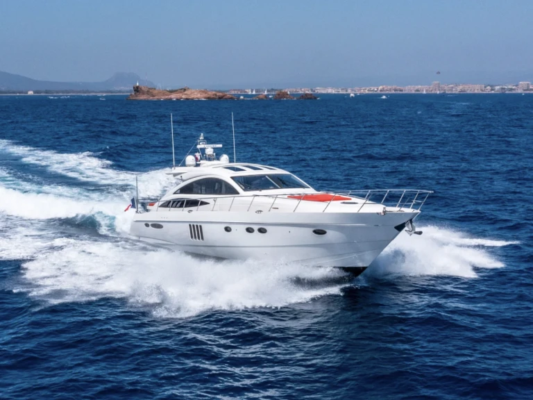 Noleggio Yacht di lusso Princess con patente nautica