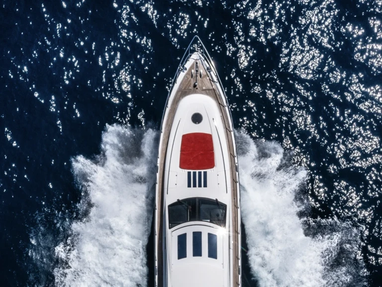Princess Princess V70 da affittare a  Saint-Tropez