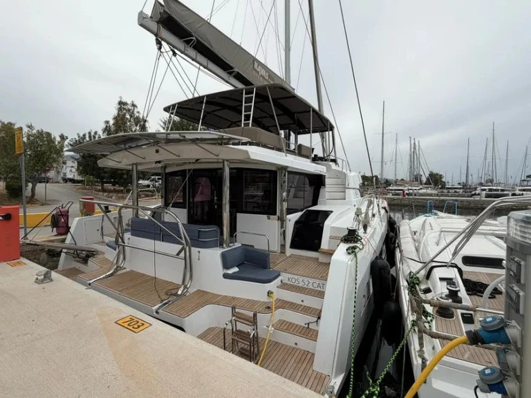 Noleggio Catamarano Bali con patente nautica