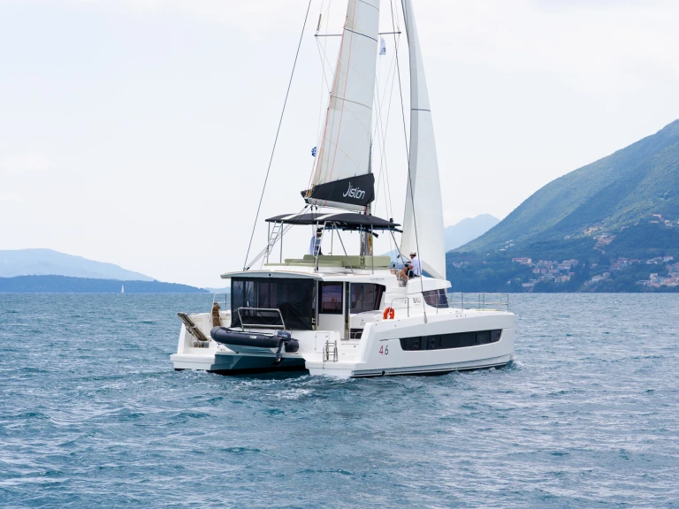 Noleggio Catamarano Bali con patente nautica