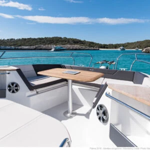 Noleggiare una Bénéteau Beneteau MY Flyer 8 a Palaiá Fókaia