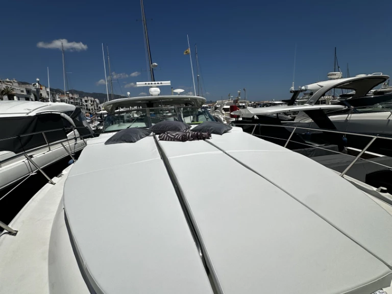 Noleggio barche Sea Ray Sea Ray 370 Sundancer a Marbella su Samboat