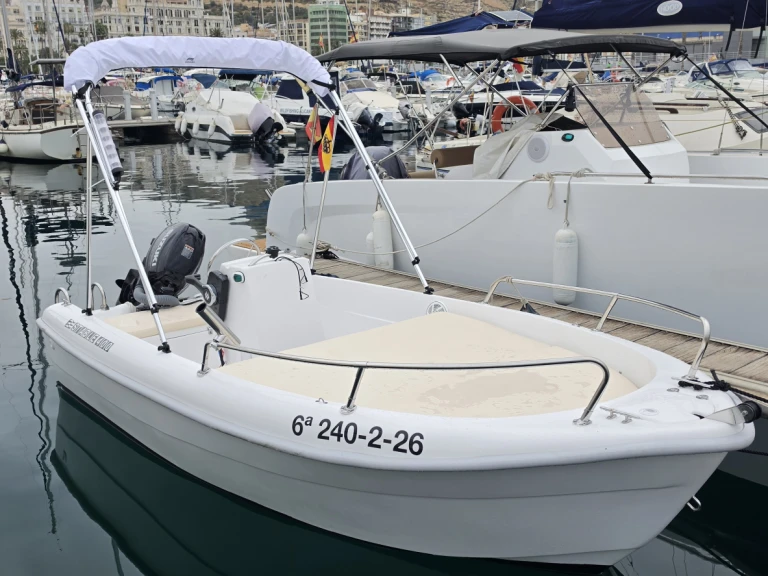 Noleggiare una Eatable 400 a Alicante