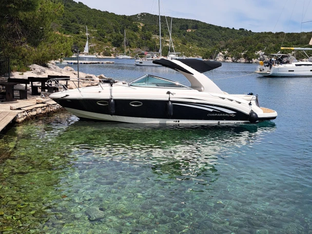 Noleggiare una Chaparral 275 ssi a Spalato