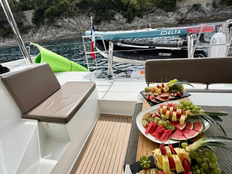 Noleggio barche Cannes economico Lagoon 40