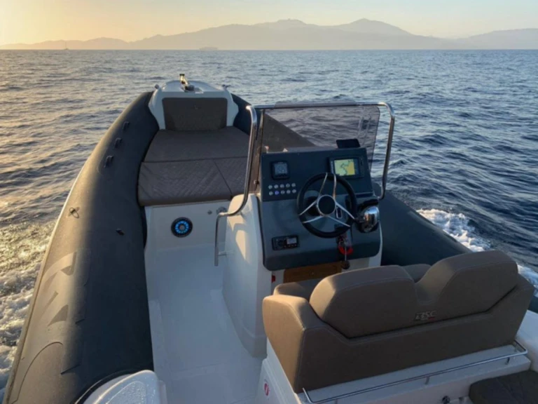 Noleggio Gommone con o senza skipper Bsc a Preko