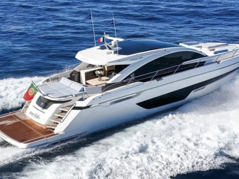 Noleggio Yacht di lusso con o senza skipper Fairline a Saint-Tropez
