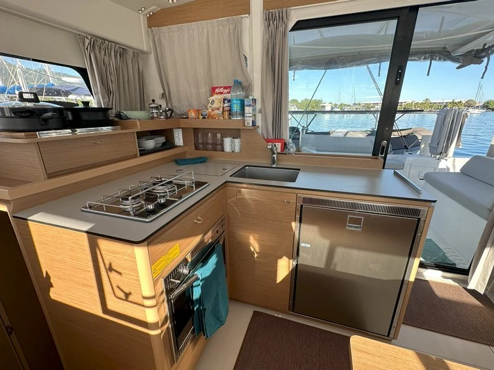 Noleggio barche Papeete economico Excess 11