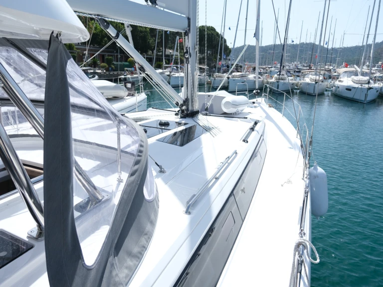 Noleggio Barca a vela Bavaria con patente nautica