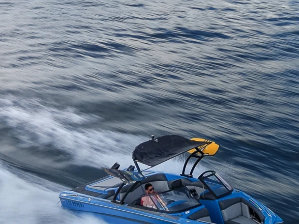 Noleggiare una Tigé Tige R20 a Annecy