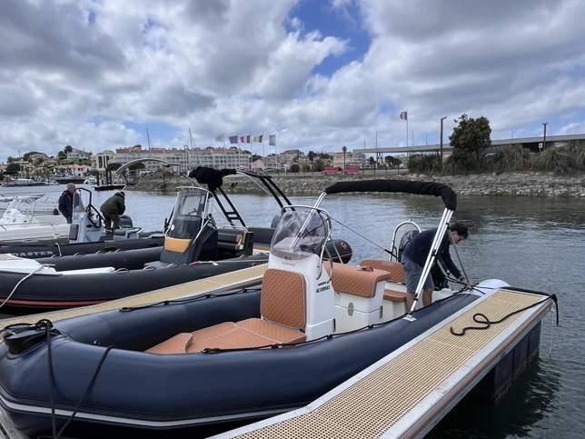 Bombard Sunrider 650 da affittare a  Arcachon