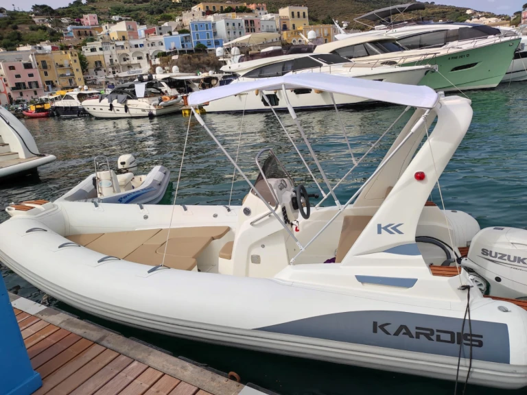 Gommone a noleggio a Ponza al miglior prezzo