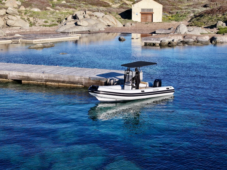 Noleggio Gommone Novamarine con patente nautica