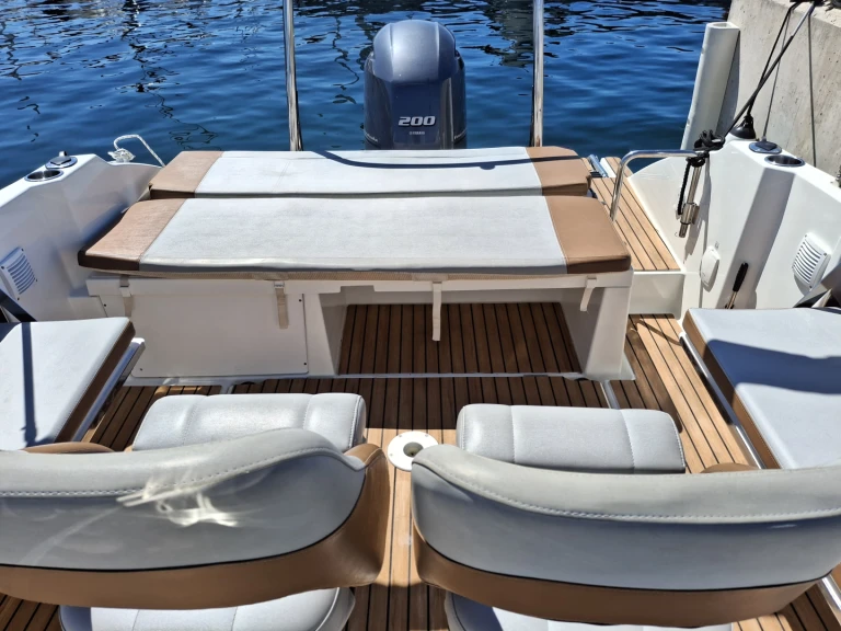Noleggio Barca a motore con o senza skipper Bénéteau a Marina de Palamós