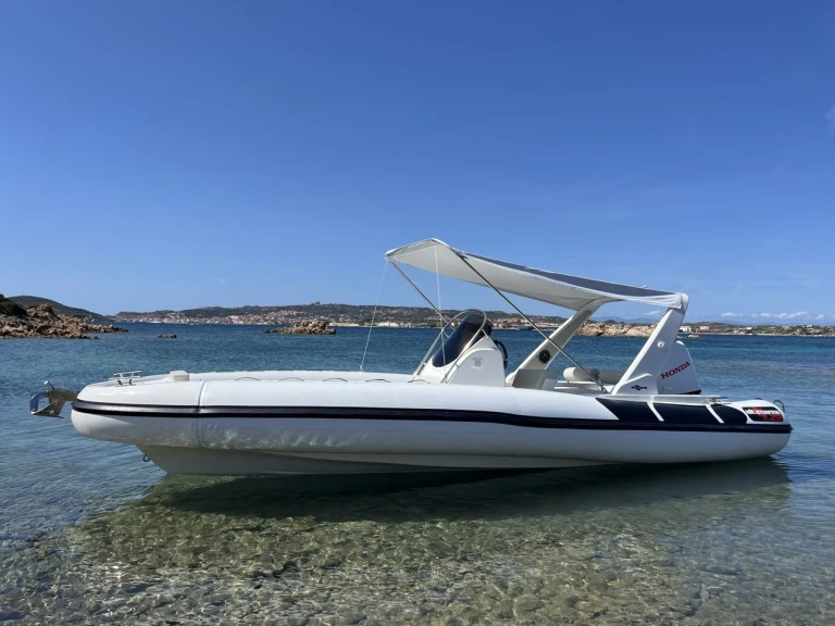 Noleggio Barca a motore a Cannigione – Altamarea Altamarea Wave 23 Sport