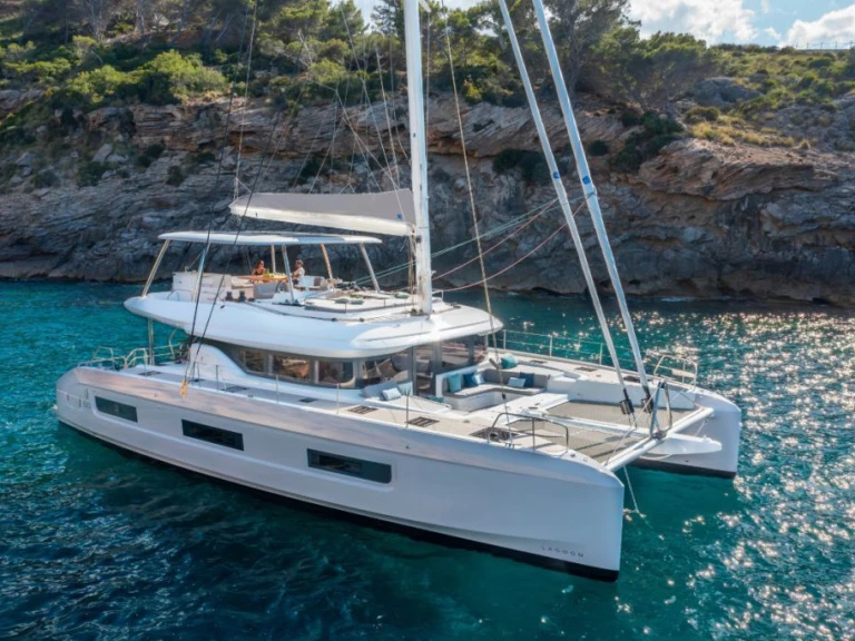 Noleggio barche Lagoon Lagoon 60 a Tivat su Samboat